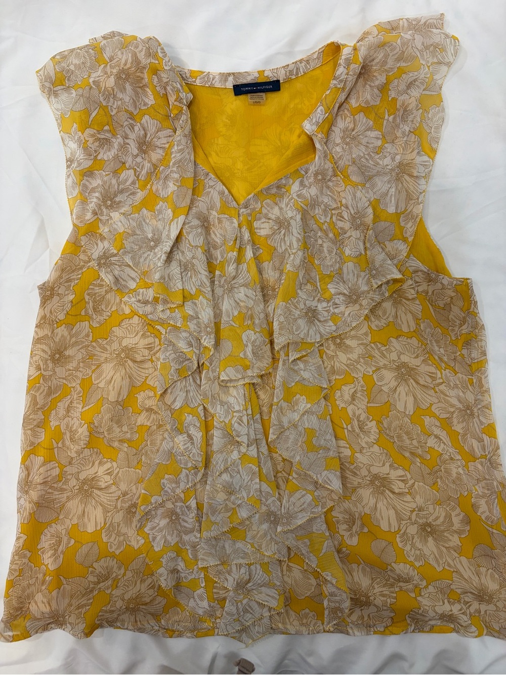 Women’s Floral Pintuck Blouse💛